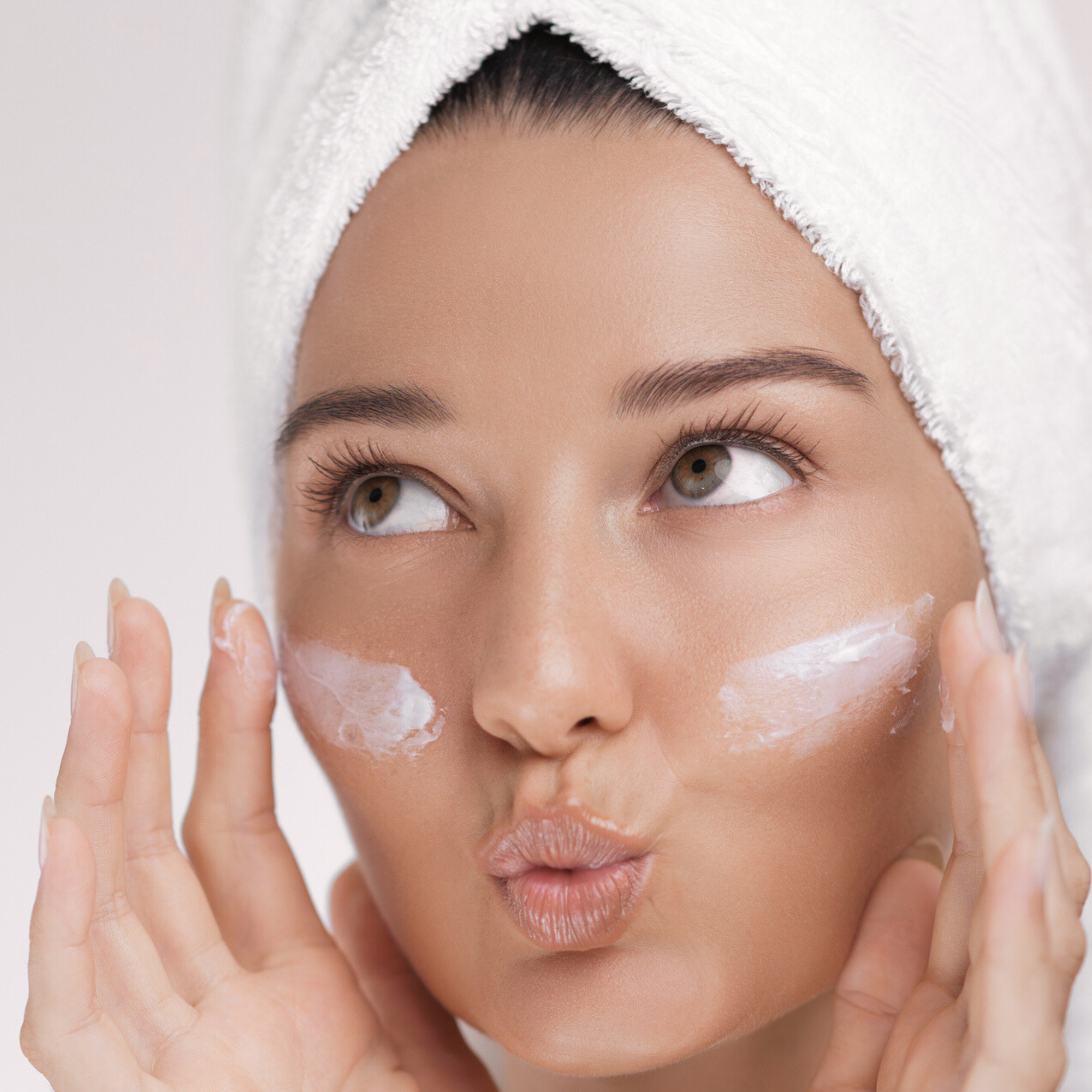 Peptide & Hyaluronic Firming Moisturizer